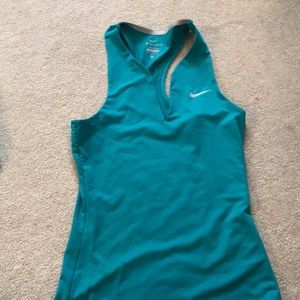 Nike tennis tank